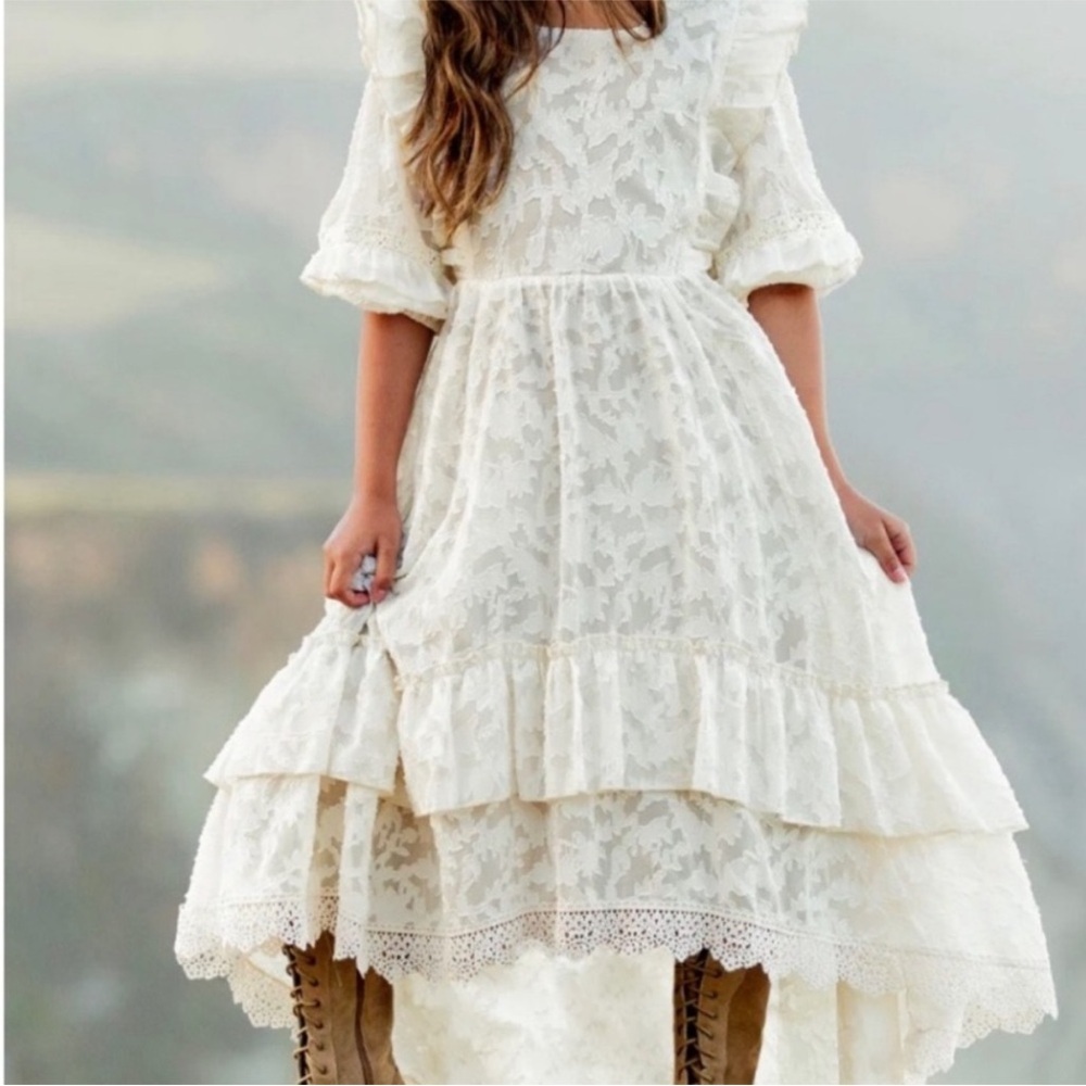 Joyfolie Ivory Lace Formal Dress - Picture 2 of 6